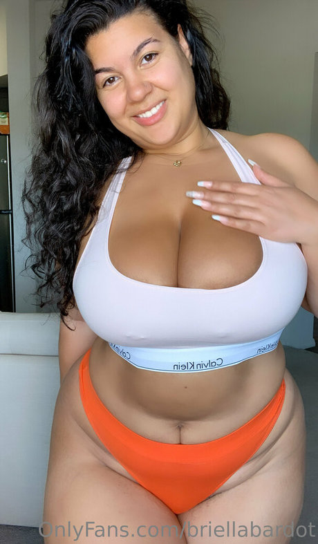 briellabardot nice actress pics