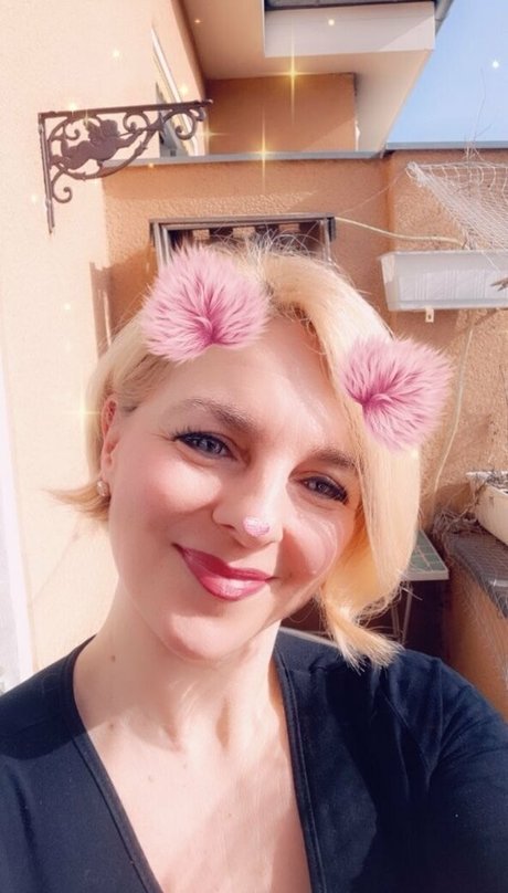 frauleinschmittfree model adult picture