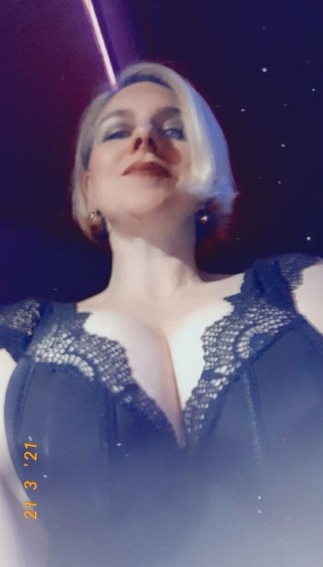 frauleinschmittfree pornographic model picture