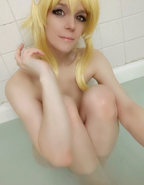 Little Finch model top pic