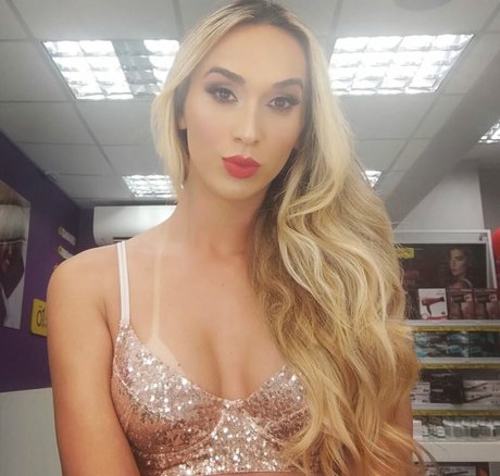 Nathalia Bahls model pretty gallery