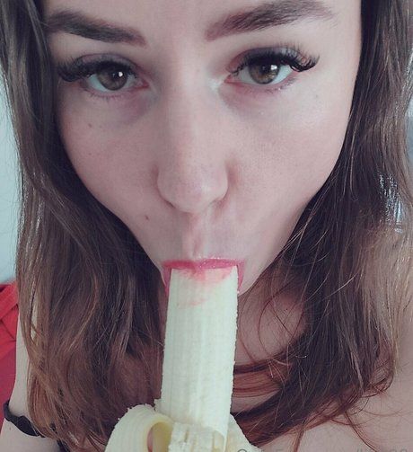 lili999 perfect pornstar galleries