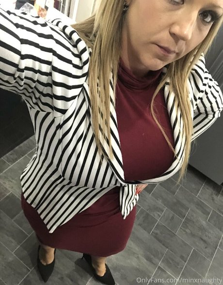 minxnaughty hot pornstar photo