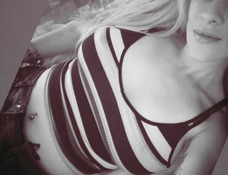 thedevilhot pretty star picture