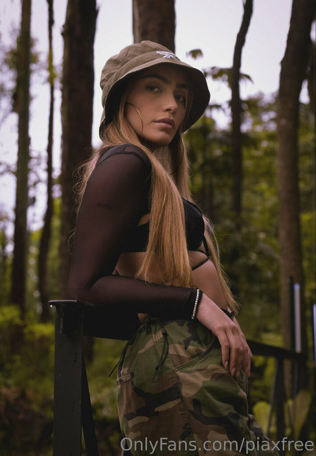 piaxfree pretty actress archive