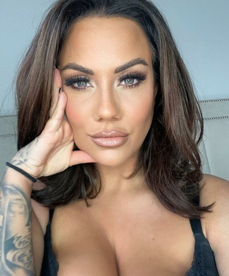 Victoria Love star beautiful pics