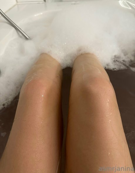 old lady onlyfans hd pic