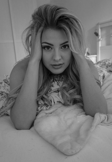 hottest trans onlyfans hot image