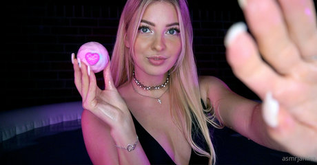 asmrjanina model erotic photo