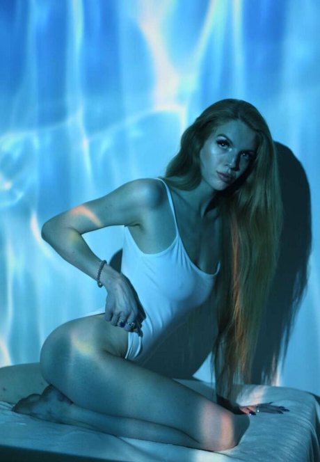 lexibarr98 naked actress img