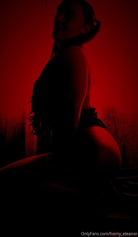 bossbitch eleanor nude model img