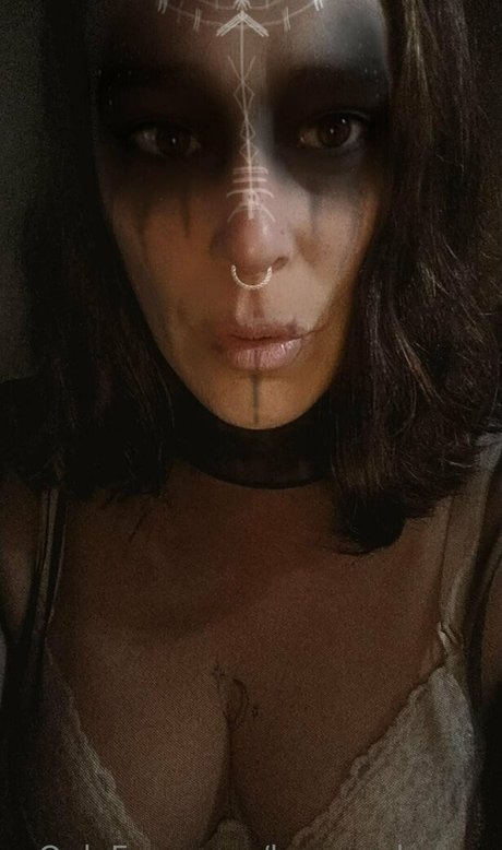 bossbitch eleanor top star photo