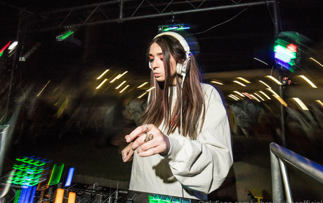 vybrantvibesofficial pornstar sexy picture