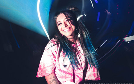 vybrantvibesofficial actress pics