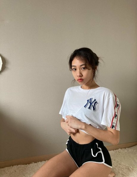 Ya Stacey hot model photo