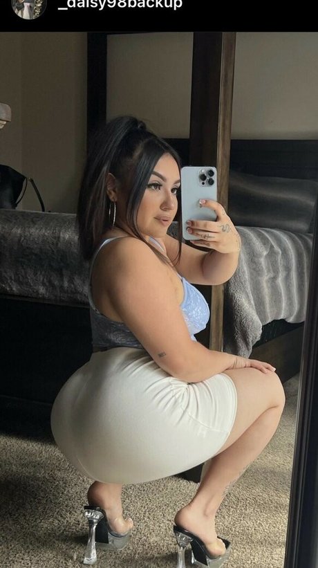 _daisyyy98 star nude picture