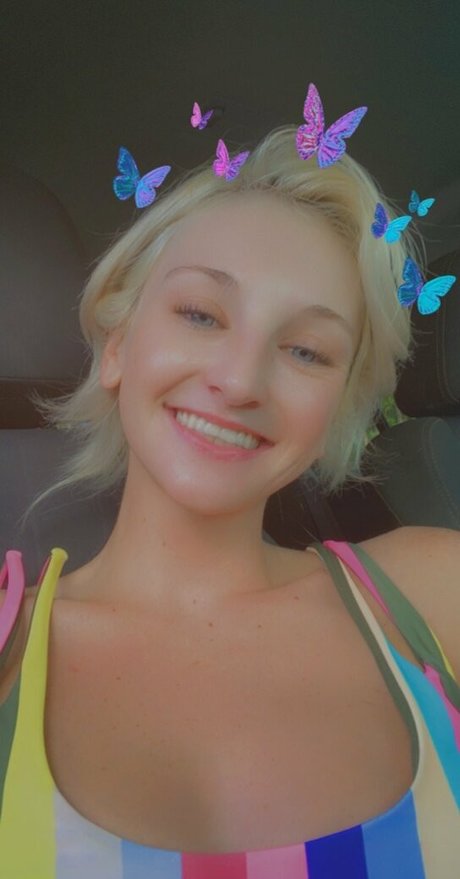 tallielorain model nudes img