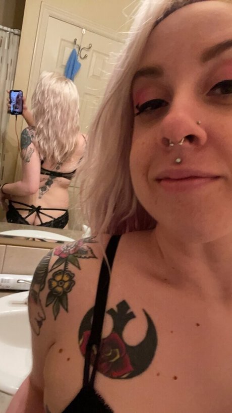 acoalminecanary xxx actress pictures