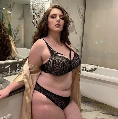 Kelley J nice actress pic