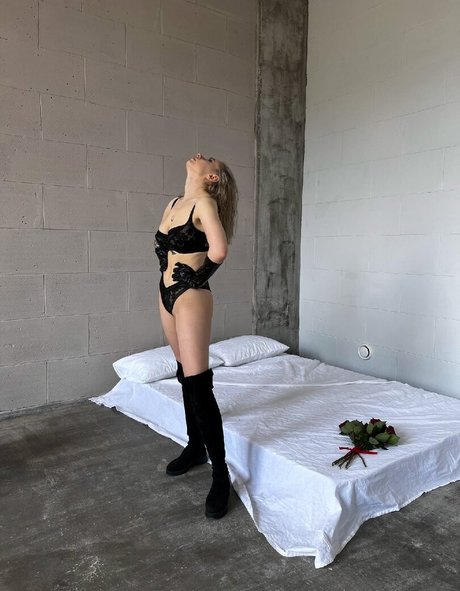 Asya Say pornstar erotic gallery