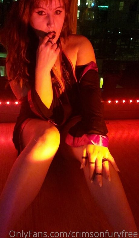 crimsonfuryfree pornstar image
