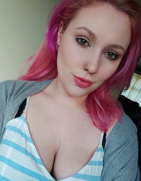 ripleysweet erotic model pictures