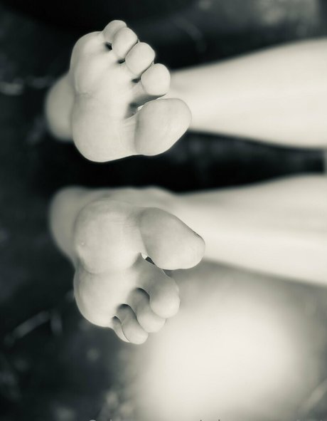 miss secretfeet pornstar free img