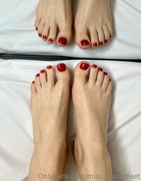 miss secretfeet erotic model pic