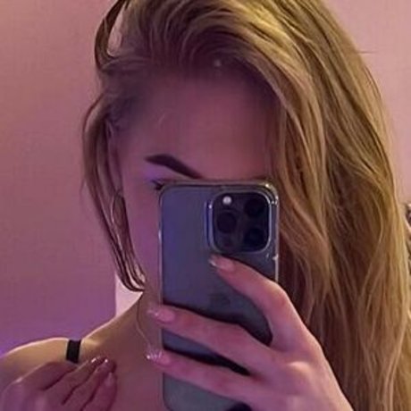 wiktoria stein star naked images