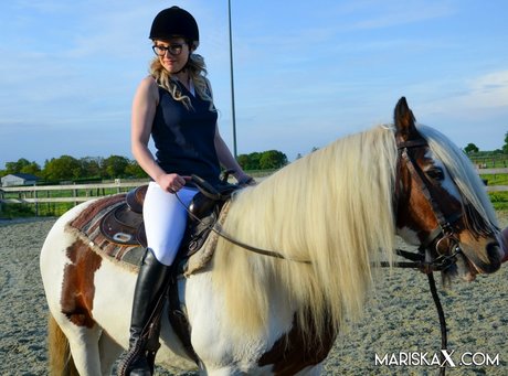 Hete Tina beautiful star archive