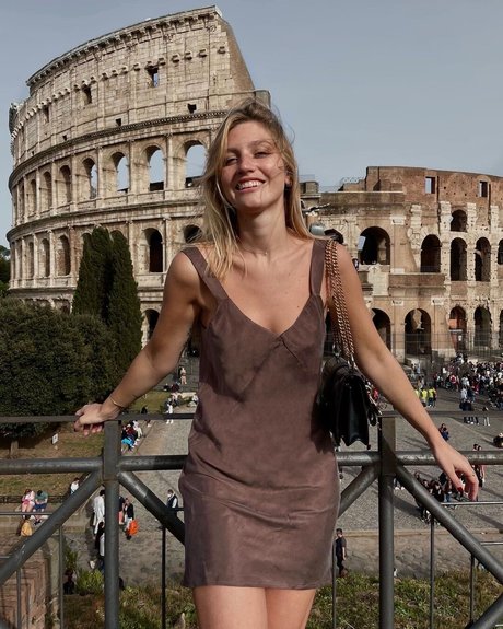 Marine Dauchez pornstar erotic archive