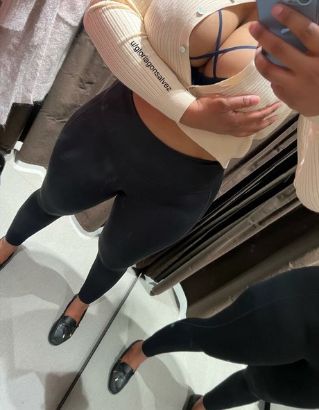 Gloria Gonsalvez sexy pornstar picture