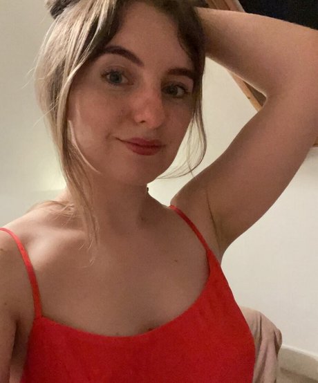 Averytinyleaf star porn photos