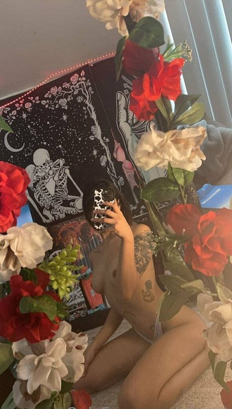 allexat actress photos