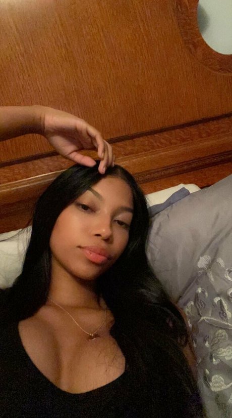 Eden Jabari hot model pics