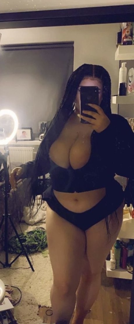 Erin Brock model nudes photo