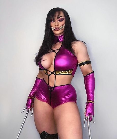 Kiki Vhyce pornstar naked picture