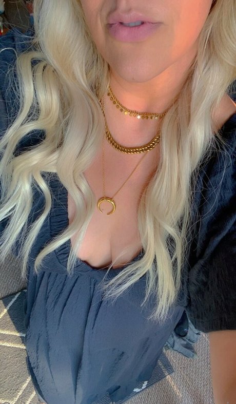 kaileykumsagain free actress photo