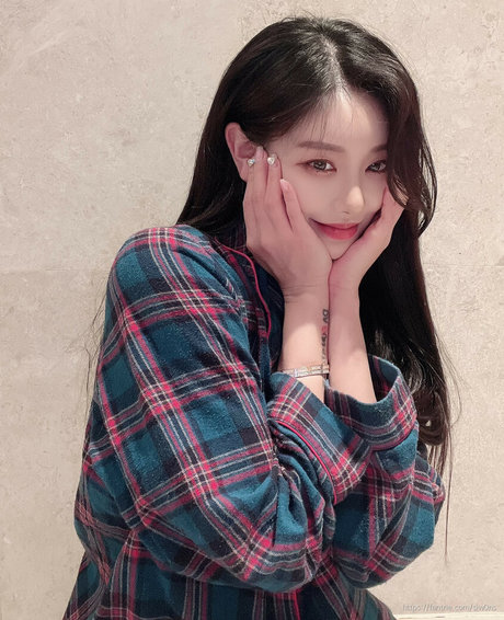 light onlyfans beautiful pics