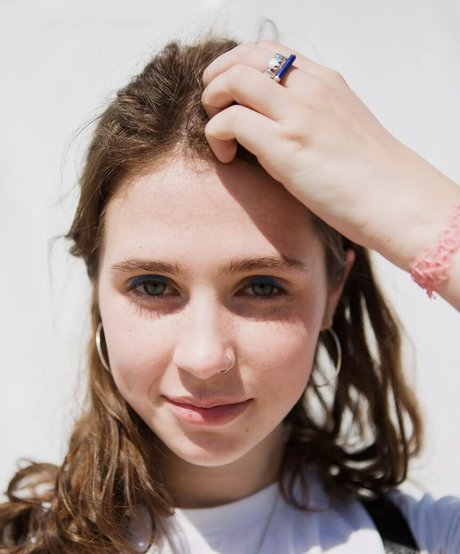 Clairo exclusive pornstar images
