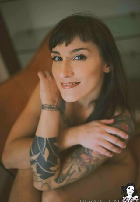 reyareign erotic pornstar photos