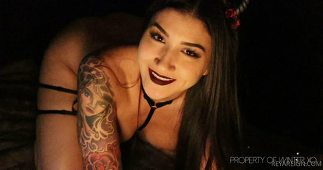 reyareign hot pornstar pic