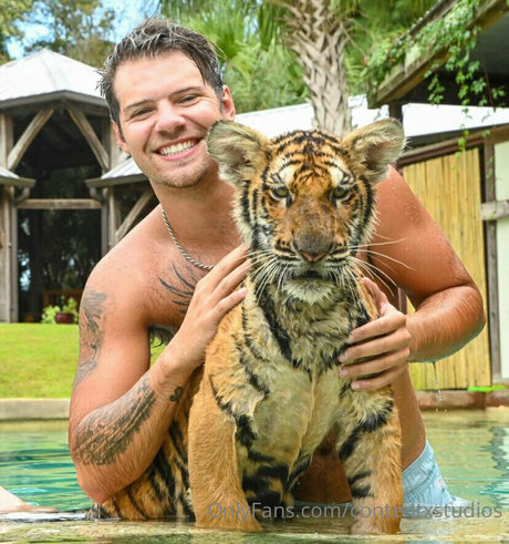 contentxstudios Quick model image