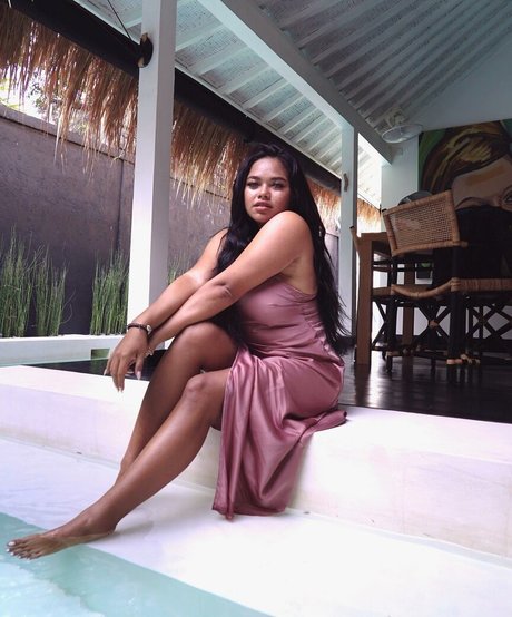 curvymoanaaa pornstar nice images