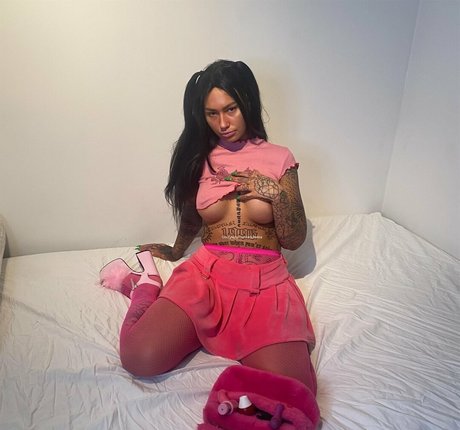 adultekra star exclusive galleries