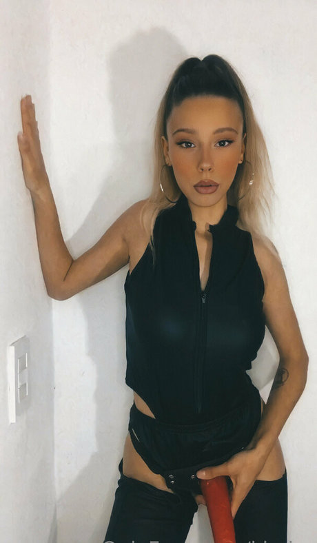 khalor porn model galleries