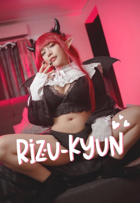 Fettochini naked actress photo