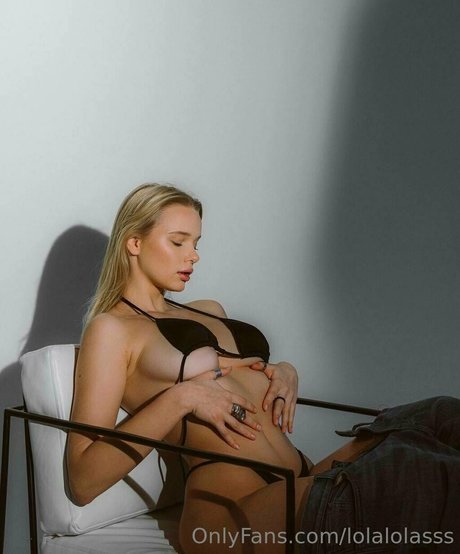 lolalolasss model exclusive images