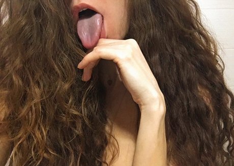 pretty evelyn exclusive actress images