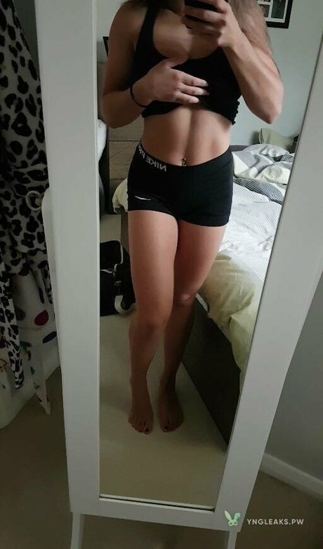 Toni Paras perfect actress photos